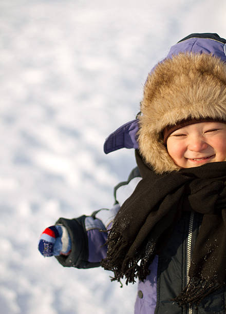 istock Little Boy Have Winter Fun 527632987