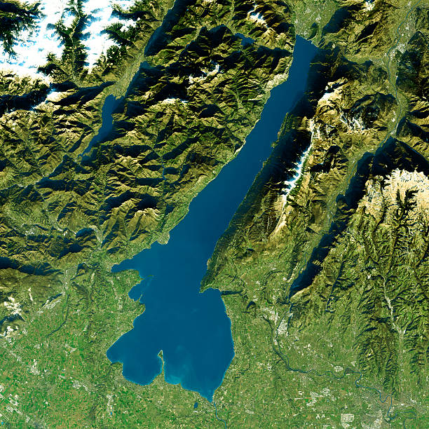 istock Lago di Garda Satellite Image Natural Color 527671964