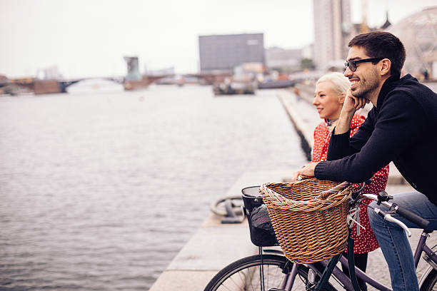 istock Discover city on a bicycle 527677855