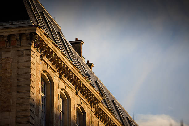 por la tarde en el edificio parisino luz - napoleón iii fotografías e imágenes de stock