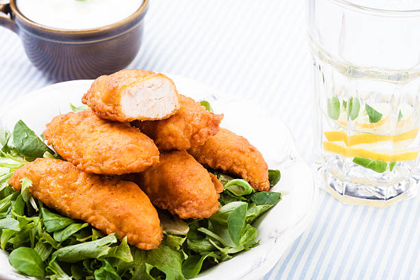 チキンストリップス - chicken tender ストックフォトと画像