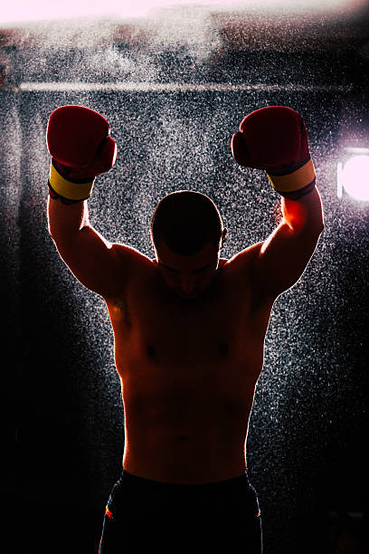 복싱 챔피언이 - men sweat combative sport boxing 뉴스 사진 이미지
