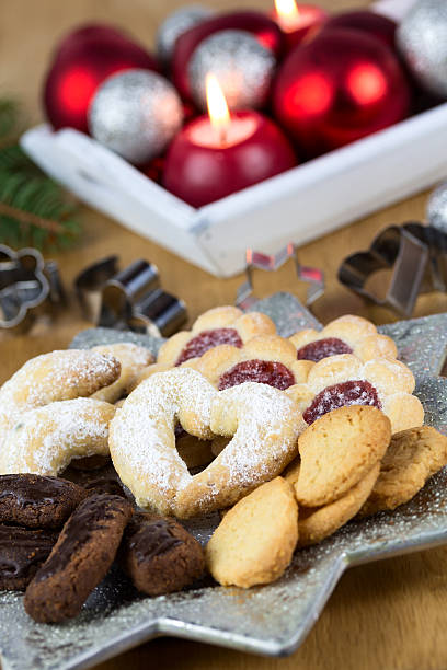 istock delicious Christmas plate 527749045