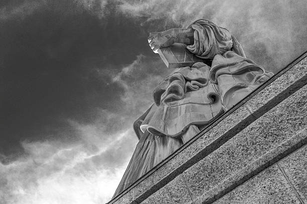 istock The Statue of Liberty 527749957