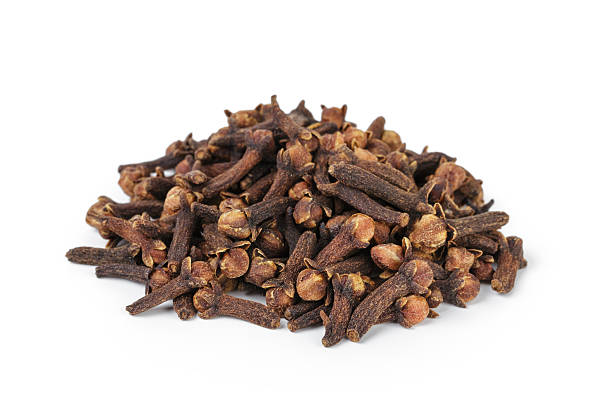 istock heap of dried cloves 527787385