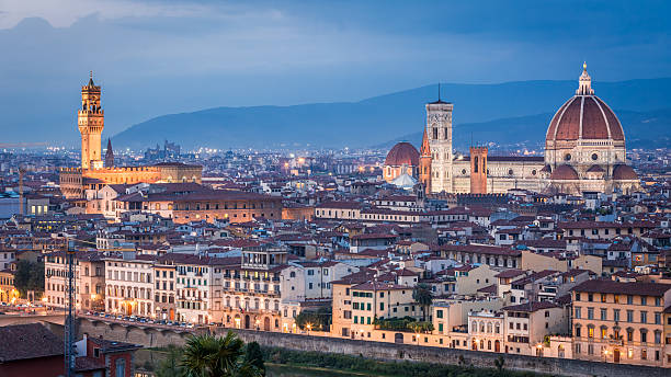 istock Sunset over Florence, Italy 527801443