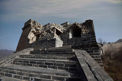 the beacon tower of the ruins great wall