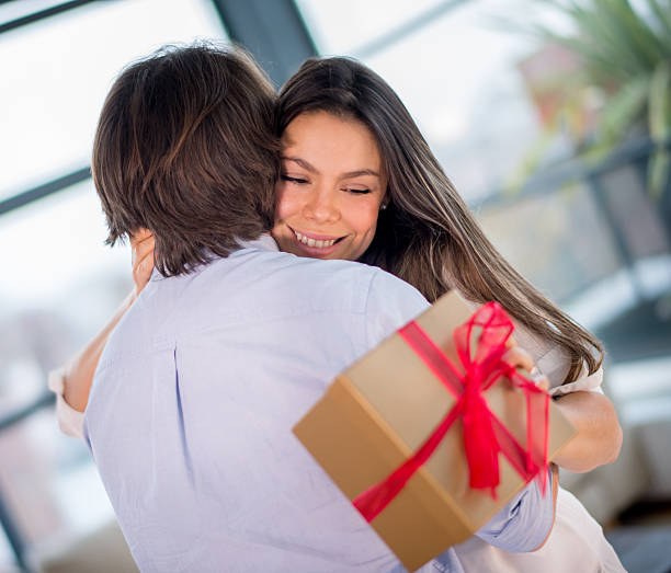istock Couple celebrating an anniversary 527879993