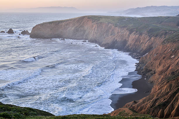 istock Sunset at Mori Point, Pacifica, San Mateo County, California 527885048