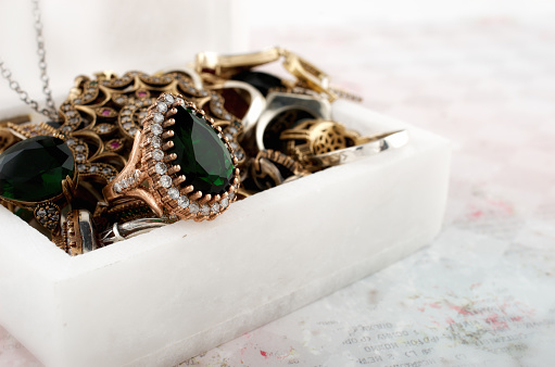Jewel box with hurrem ring.