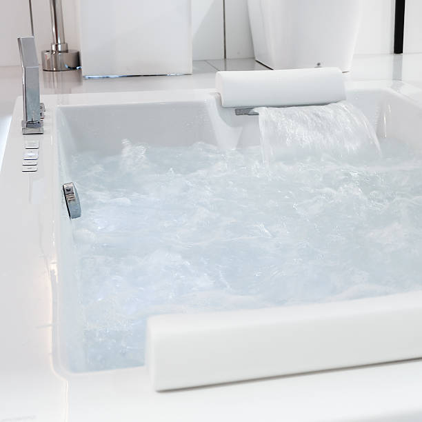 istock Luxury hot tub bathtub 528048770
