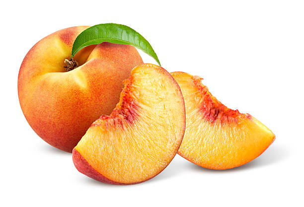 桃。白い背景に分離されたスライスを持つフルーツ - ripe peach ストックフォトと画像