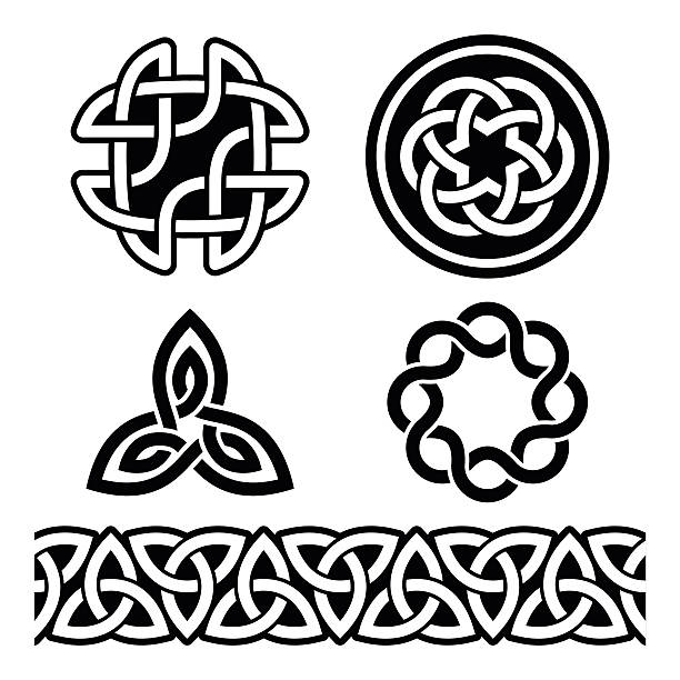 셀틱 아일랜드 패턴 및 매듭-벡터, 성 패트릭 데이 - tied knot celtic culture cross shape cross stock illustrations