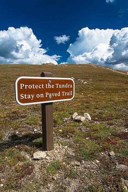 istock Warning sign on grass at Rocky Mountain National Park. 528132281