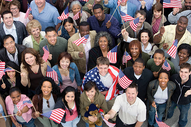 istock Crowd of people 528135327