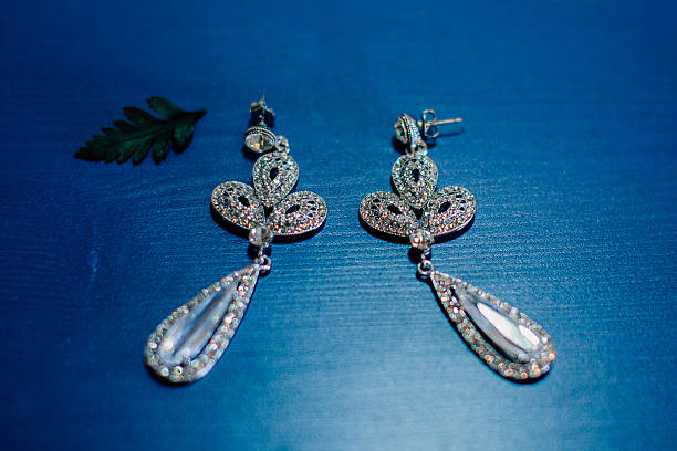 istock earrings for women 528136623