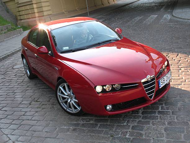 Alfa Romeo 159 Sulla Strada - Fotografie stock e altre immagini di