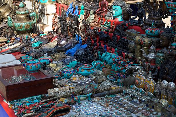 istock Temple offering vendor's wares 528186241