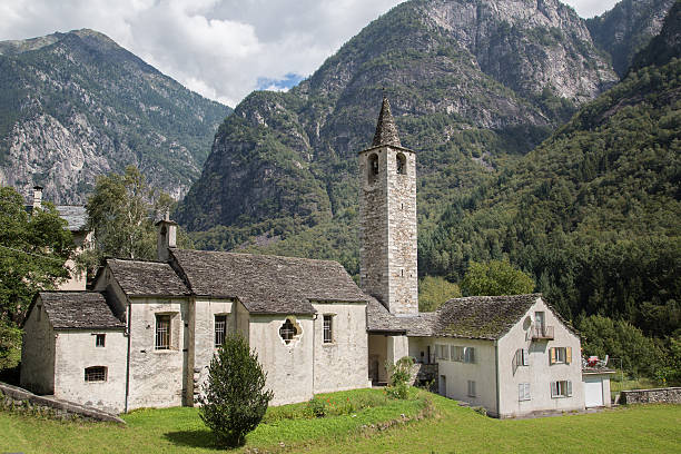 istock Swiss Mountain Church 528193657