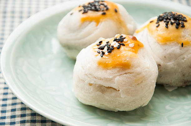 istock Chinese Pastry or Moon cake, dessert for Chinese new year. 528196209