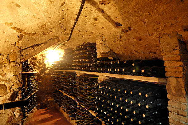 cantina di vini - wine cellar luxury convenience store foto e immagini stock