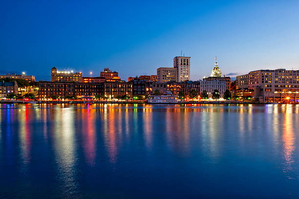 istock Evening glow of Savannah Georgia 528299922
