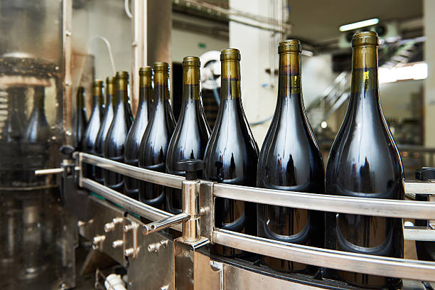 istock Bottling and sealing conveyor line at winery 528302114