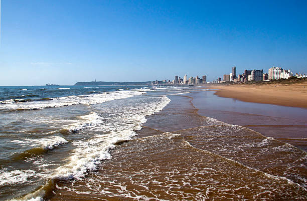 istock Ocean Shoreline with Hotels on Durban Beach Front 528311333