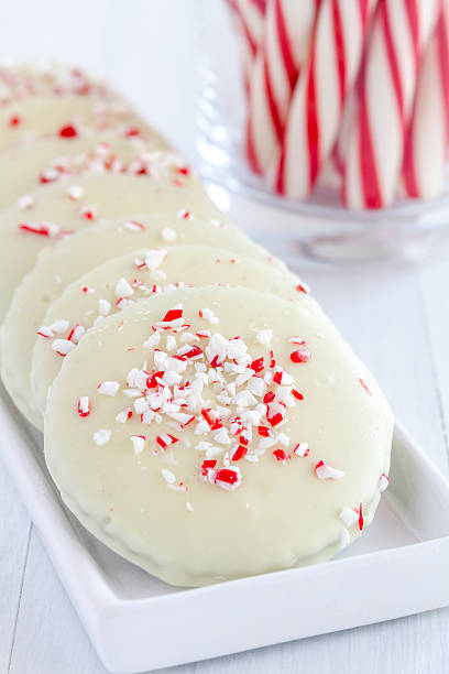 istock Chocolate Peppermint Holiday Cookies 528358585