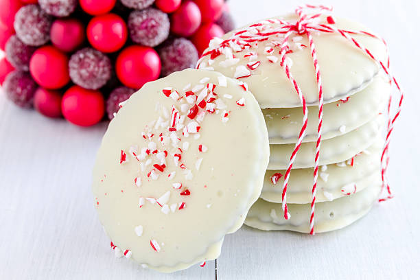 istock Chocolate Peppermint Holiday Cookies 528358587