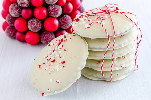 istock Chocolate Peppermint Holiday Cookies 528358589