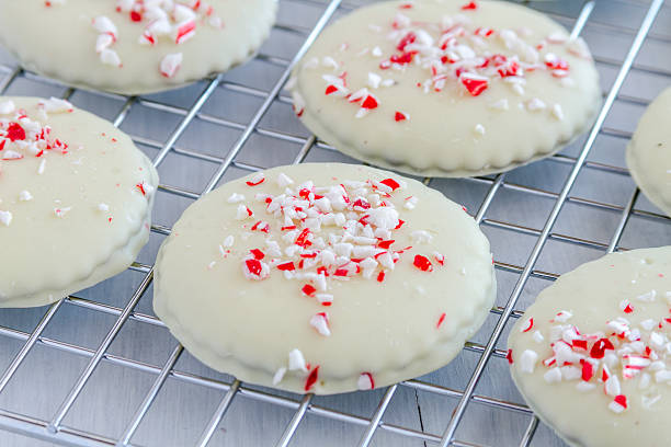 istock Chocolate Peppermint Holiday Cookies 528358949