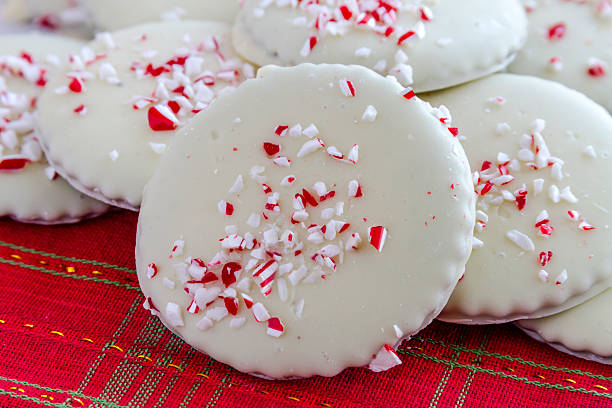 istock Chocolate Peppermint Holiday Cookies 528362243