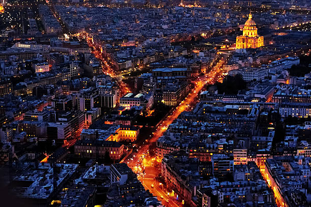 istock Paris by night - looking towards Les Invalides 528380091
