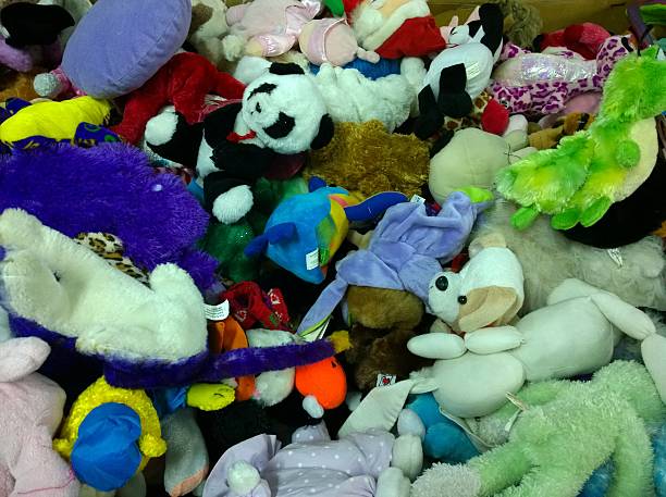 istock The secondhand doll in a market 528423192
