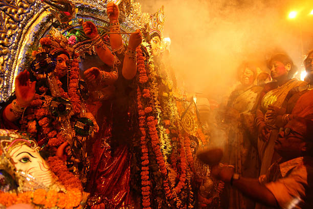 дурга-пуджа - hinduism goddess ceremony india стоковые фото и изображения