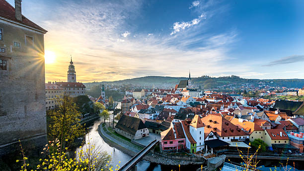 istock Cesky krumlov City in the morning 528440512