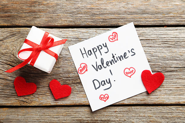 istock Red hearts and sheet of paper 528485540