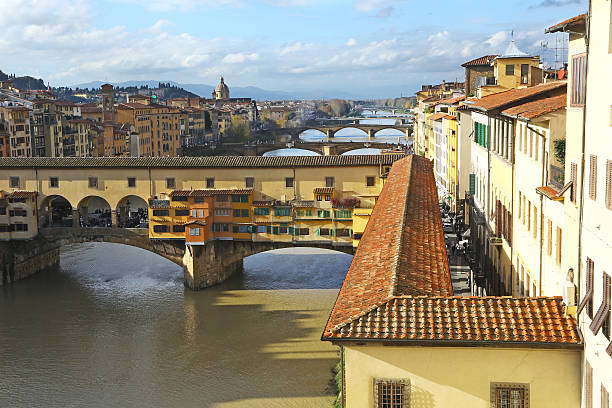 istock Wonderful Florence, view of Ponte vecchio & river 528500667