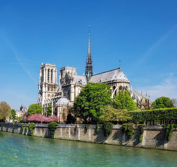 istock Notre Dame Cathedral in Paris in Spring 528560542
