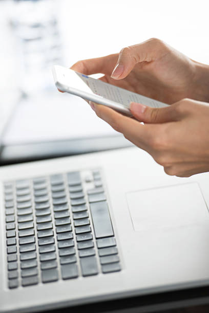 istock Business woman using phone 528563335