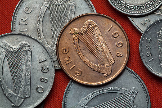 istock Coins of Ireland. Celtic harp 528572980
