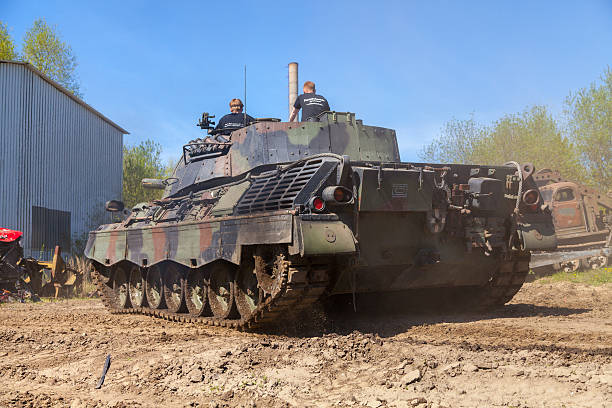 독일형 레오퍼드 1 5 탱크 드라이브 트랙형 - leopard 2 뉴스 사진 이미지