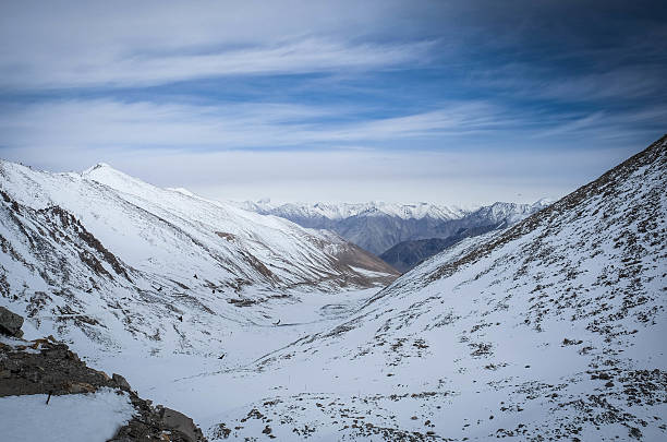 istock view at the top of khardungla pass 528606402
