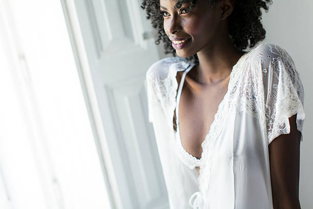 istock Woman posing in the room 528608478