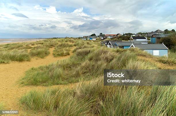 Old Hunstanton Sand Dunes Mit Strandhütten Stockfoto und mehr Bilder von Hunstanton - Hunstanton, Sanddüne, Sandig