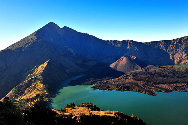 istock Rinjani volcano, Indonesia 528628552