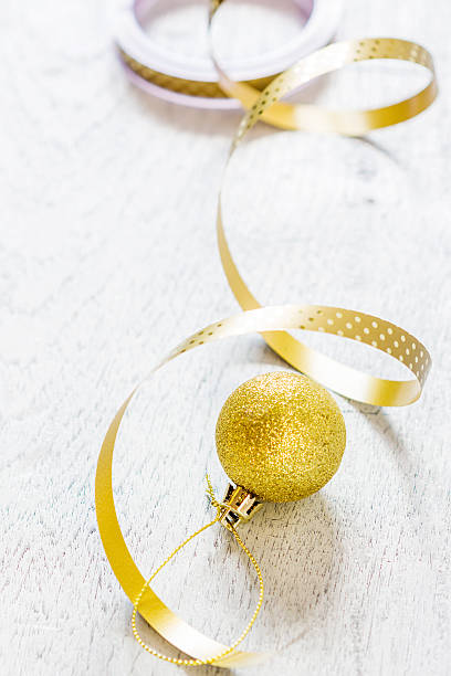 istock Gold Christmas balls 528706853
