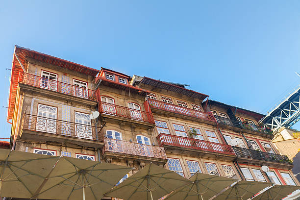 istock old houses , Porto 528707579