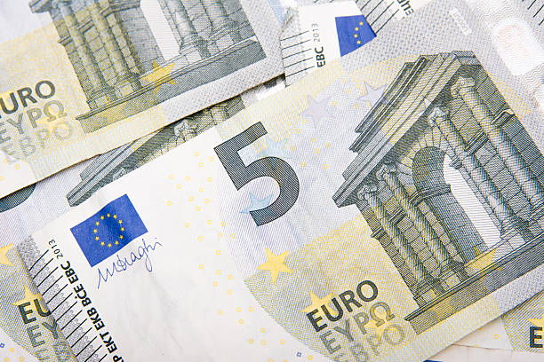 cinque euro banconote - five euro banknote new paper currency currency foto e immagini stock